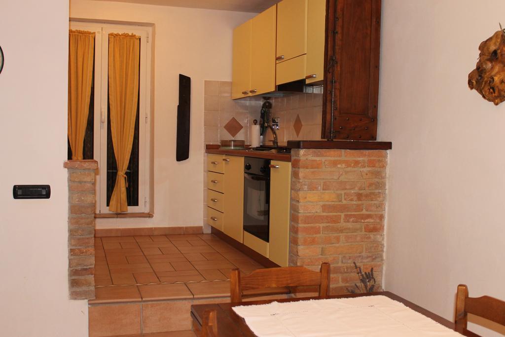 Fattoria Di Rigone Villa Coltavolino Room photo